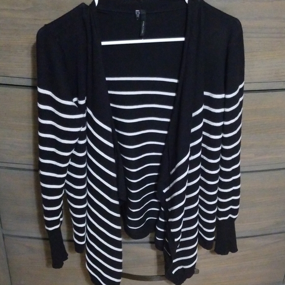 Cardigan - Picture 4 of 5